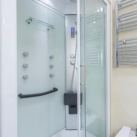 Gia's Homes By Lovelystay Apartamento